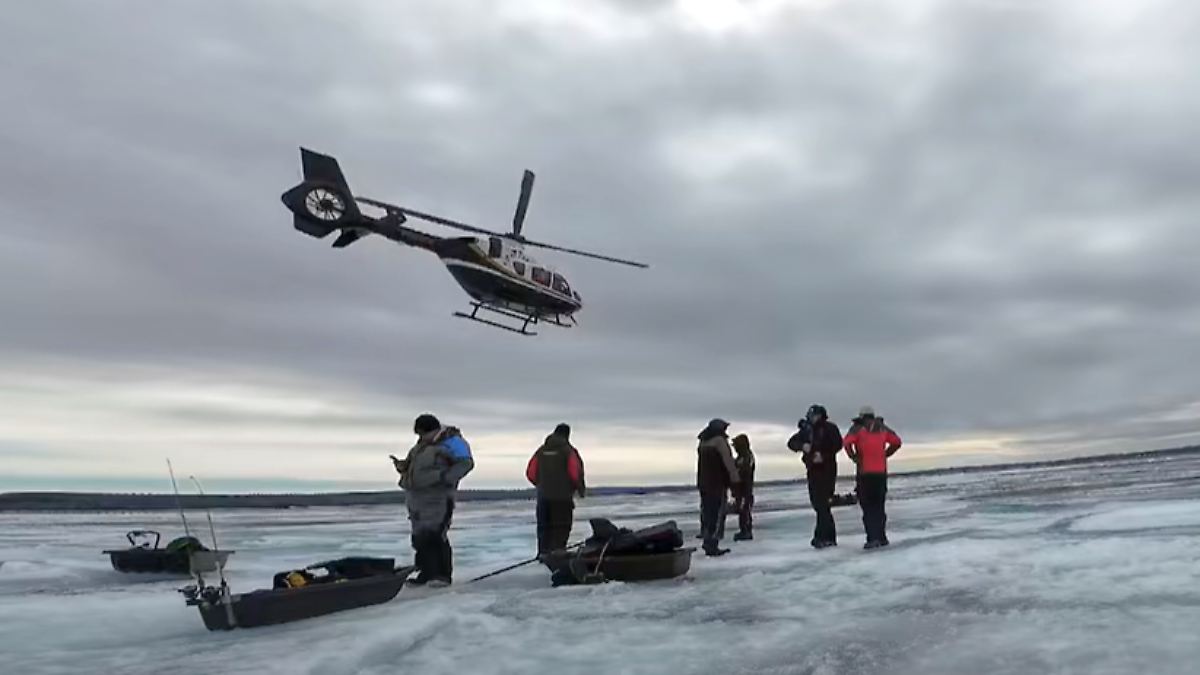 21 Angler geraten auf Eisscholle in Lebensgefahr
